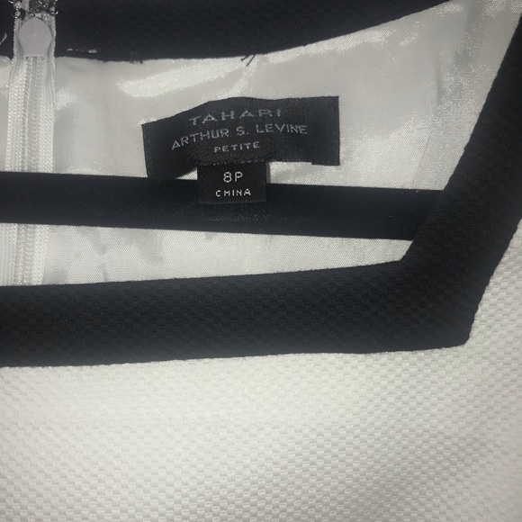 NWT Tahari Sleeveless Sheath Dress - 8P - Picture 3 of 5